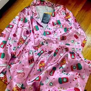 Christmas pajamas brand new super cute 🥰
